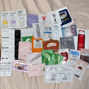 Skincare Sample bundle